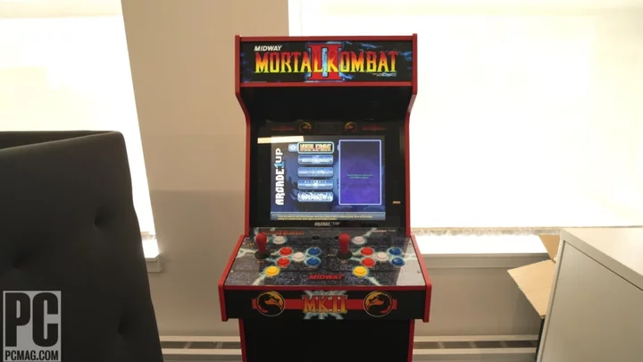 Arcade1Up Mortal Kombat Deluxe Arcade Machine Review